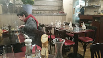 Atmosphère du Restaurant La Petite Auberge à Paris - n°8