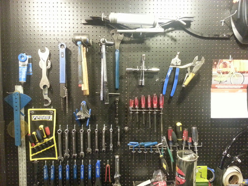 Bicycle Store «True Wheel Bicycle Co.», reviews and photos, 120 W Broadway, Council Bluffs, IA 51503, USA