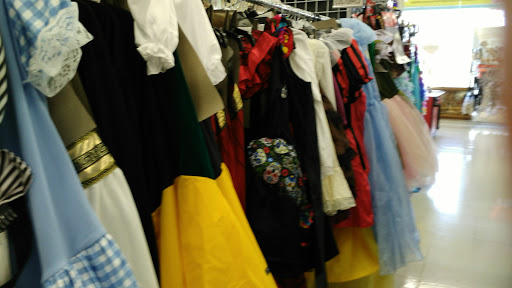 Thrift Store «Value Village», reviews and photos