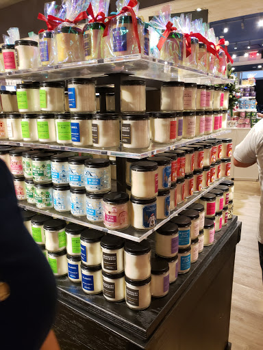 Beauty Supply Store «Bath & Body Works», reviews and photos, 1905 Scenic Hwy S, Snellville, GA 30078, USA