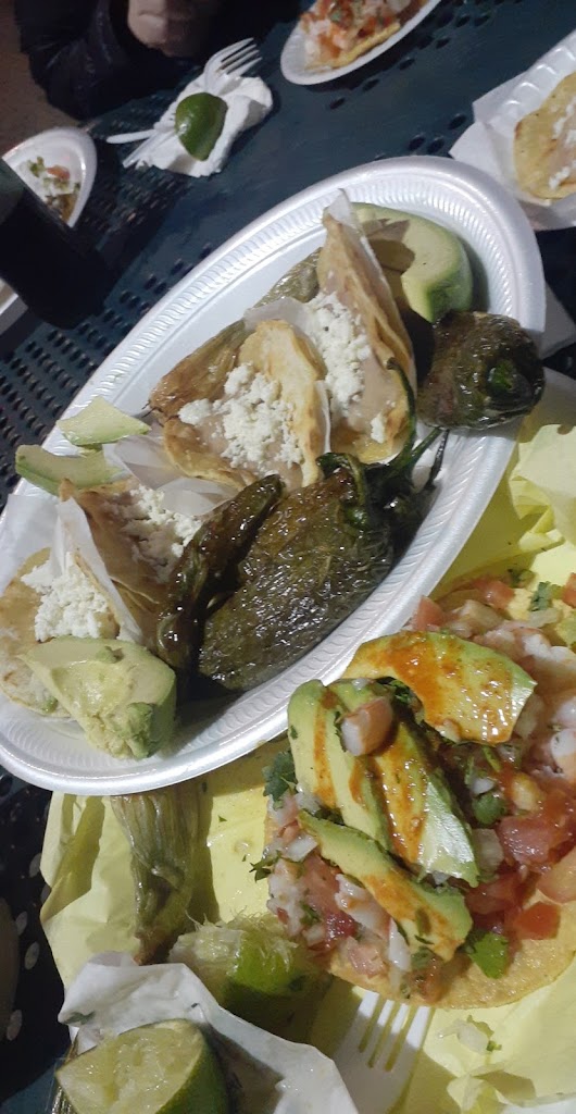 El Rey Tacos Y Mariscos Lonchera 93458