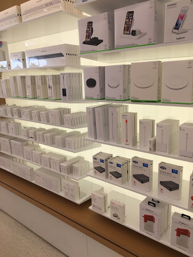 Computer Store «Apple St. Johns Town Center», reviews and photos, 4835 River City Dr, Jacksonville, FL 32246, USA