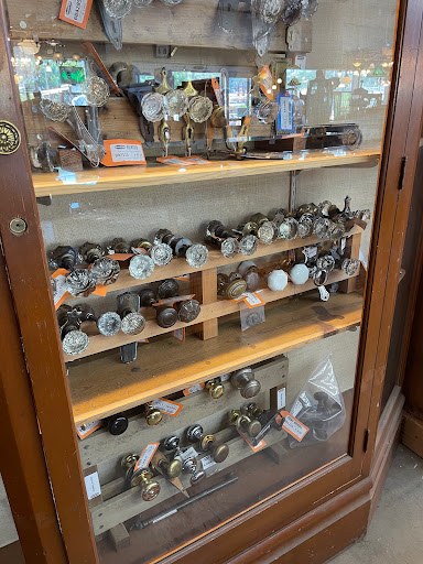 Second Hand Store «Second Use Building Materials», reviews and photos, 3223 6th Ave S, Seattle, WA 98134, USA