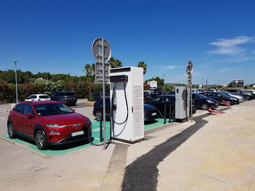 Borne de recharge de véhicules électriques Station de recharge pour véhicules électriques Narbonne