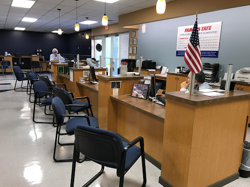 Mattress Store «Famous Tate Appliance & Bedding Centers», reviews and photos, 8010 Grand Blvd, Port Richey, FL 34668, USA