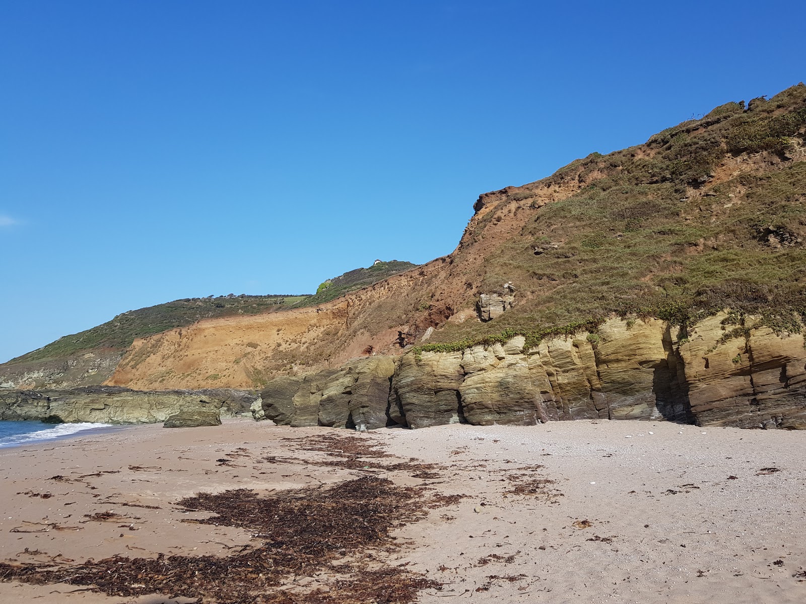 Foto de Gara Rock beach com alto nível de limpeza