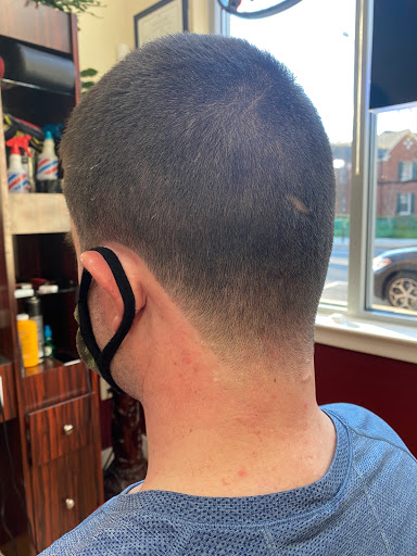 Barber Shop «TL Barbershop», reviews and photos, 1800 Wilson Blvd Unit 130, Arlington, VA 22201, USA