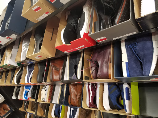 Shoe Store «Off Broadway Shoe Warehouse», reviews and photos, 2604 Sawgrass Mills Cir #1115, Sunrise, FL 33323, USA