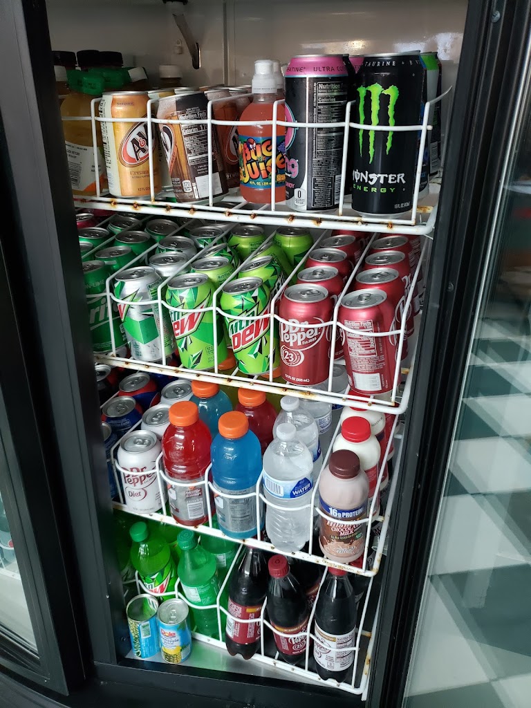 Caras Cafe and Pizzeria 67514