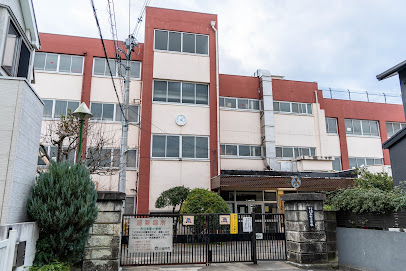 小金井市立本町小学校