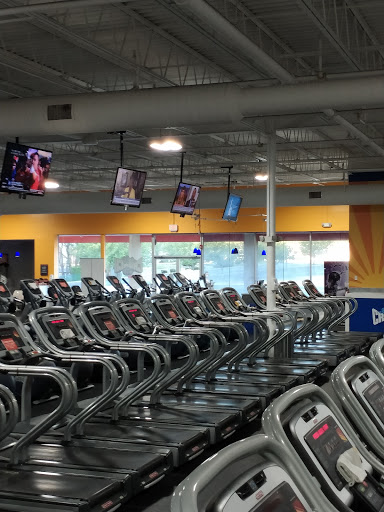 Health Club «Crunch - Toms River», reviews and photos, 1001 Fischer Blvd, Toms River, NJ 08753, USA