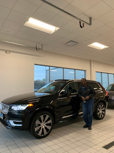 Car Dealer «Gengras Volvo Cars North Haven», reviews and photos, 375 Washington Ave, North Haven, CT 06473, USA