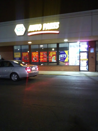 Auto Parts Store «NAPA Auto Parts - Genuine Parts Company», reviews and photos, 570 S Roselle Rd, Schaumburg, IL 60193, USA