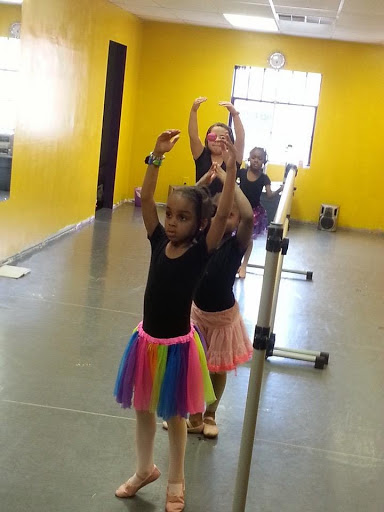 Dance Company «Royal Expressions School of Dance», reviews and photos, 1220 Battleground Ave, Greensboro, NC 27408, USA