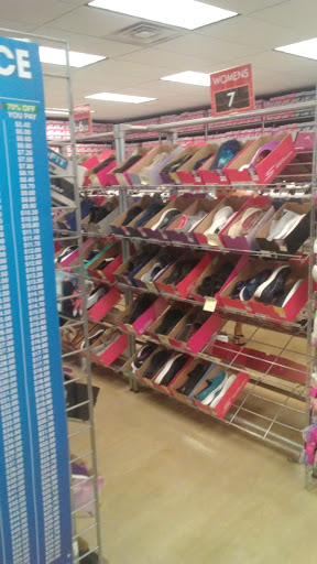 Shoe Store «SKECHERS Factory Outlet», reviews and photos, 1201 Airport Fwy #185, Euless, TX 76040, USA