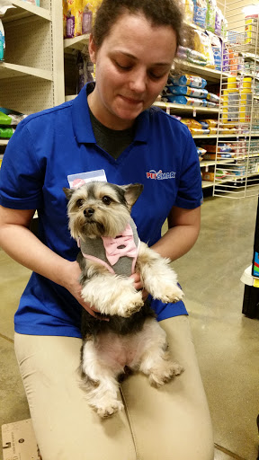 Pet Supply Store «PetSmart», reviews and photos, 104 Dettro Dr, Mattoon, IL 61938, USA