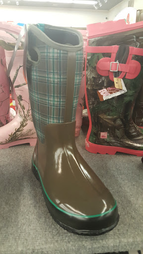 Shoe Store «Super Shoes», reviews and photos, 1525 Lincoln Way E, Chambersburg, PA 17202, USA