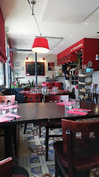 Atmosphère du Restaurant La Tchanquetas à Saint-Briac-sur-Mer - n°1
