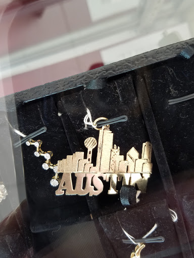 Pawn Shop «First Cash Pawn», reviews and photos, 322 E Main St, Grand Prairie, TX 75050, USA