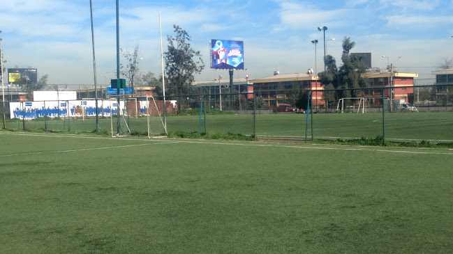 Opiniones de Complejo Deportivo Honorino Landa en Peñalolén - Campo de fútbol