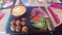 Raclette du Restaurant français Lou Cantou à Besse-et-Saint-Anastaise - n°7