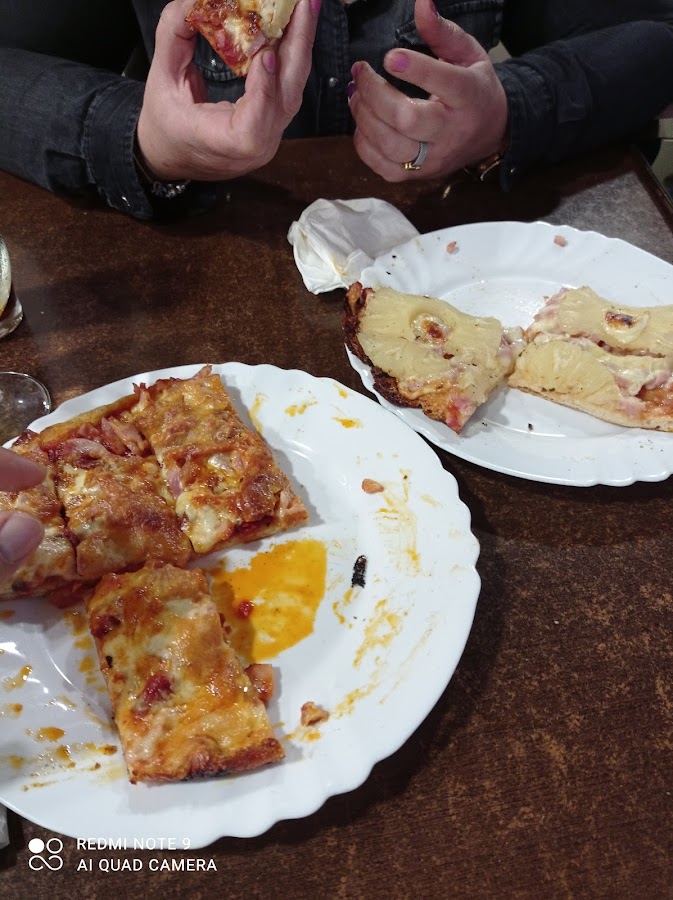 Pizzeria Cafeteria Hilton