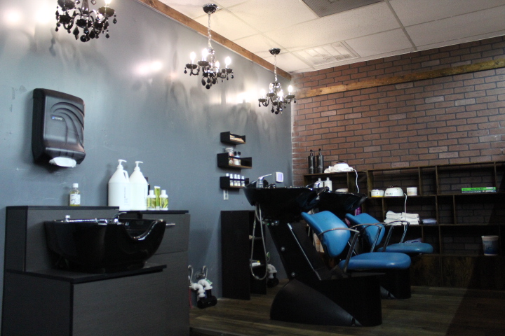 MAMBO HAIR STUDIO 78666