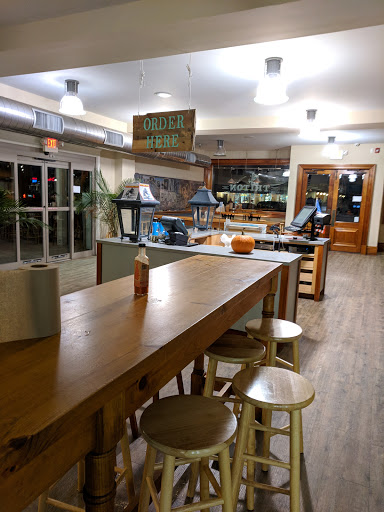 Oyster Bar Restaurant «Triton Craft Beer and Oyster Bar», reviews and photos, 308 Centre St, Beach Haven, NJ 08008, USA