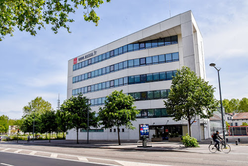 École de management ESSCA Lyon Lyon