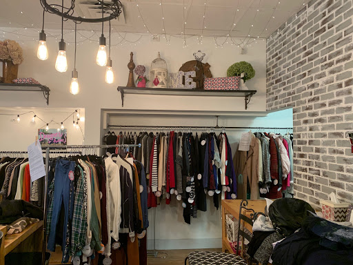 Consignment Shop «Style M.E. Boutique», reviews and photos, 563 N Drake Rd, Kalamazoo, MI 49009, USA