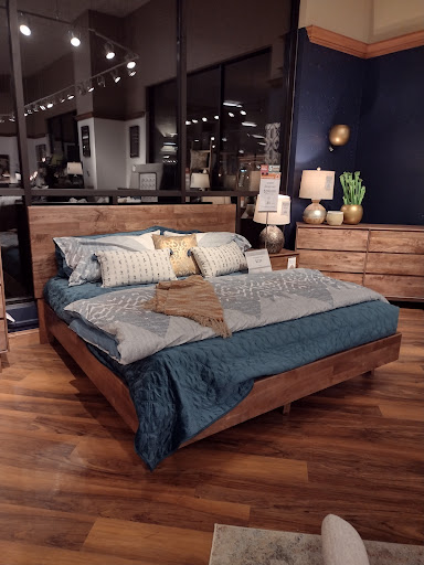 Furniture Store «Ashley HomeStore», reviews and photos, 1715 E Independence St, Springfield, MO 65804, USA