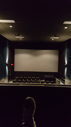 Movie Theater «Regal Cinemas Willoughby Commons 16», reviews and photos, 36655 Euclid Ave, Willoughby, OH 44094, USA