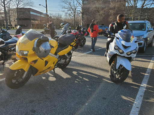 Motorcycle Parts Store «Cycle Gear», reviews and photos, 2052 Lincoln Hwy, Edison, NJ 08817, USA