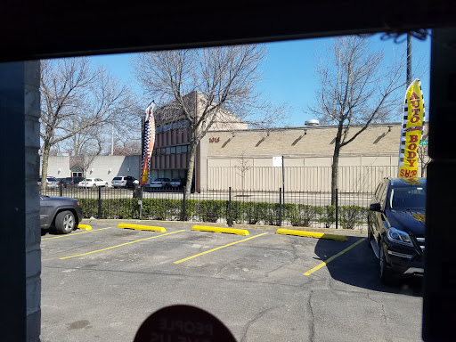 Auto Body Shop «Howard Auto Body & Repair Inc», reviews and photos, 2255 Howard St, Chicago, IL 60645, USA