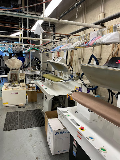 Dry Cleaner «Chicago Green Cleaners», reviews and photos, 3103 N Ashland Ave, Chicago, IL 60657, USA