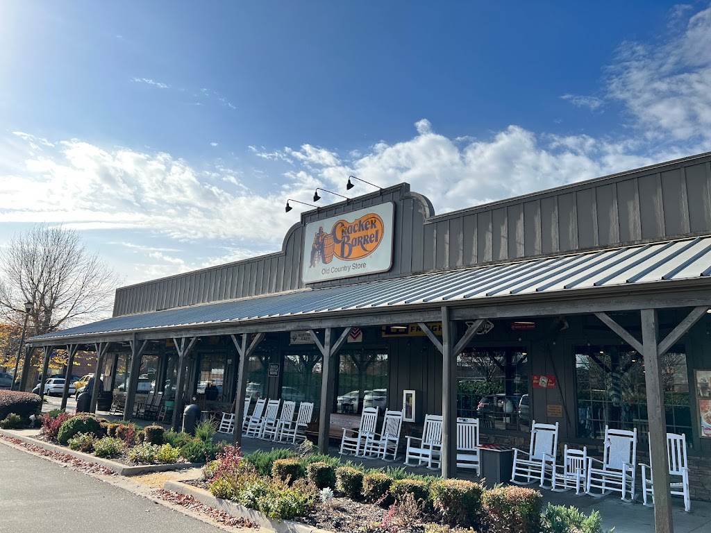 Cracker Barrel Old Country Store 30809