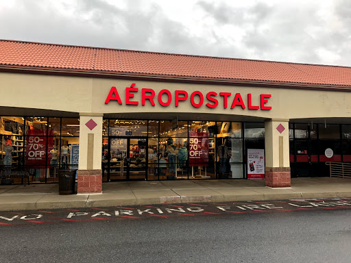 Clothing Store «Aéropostale», reviews and photos, 124 Outlet Square, Hershey, PA 17033, USA
