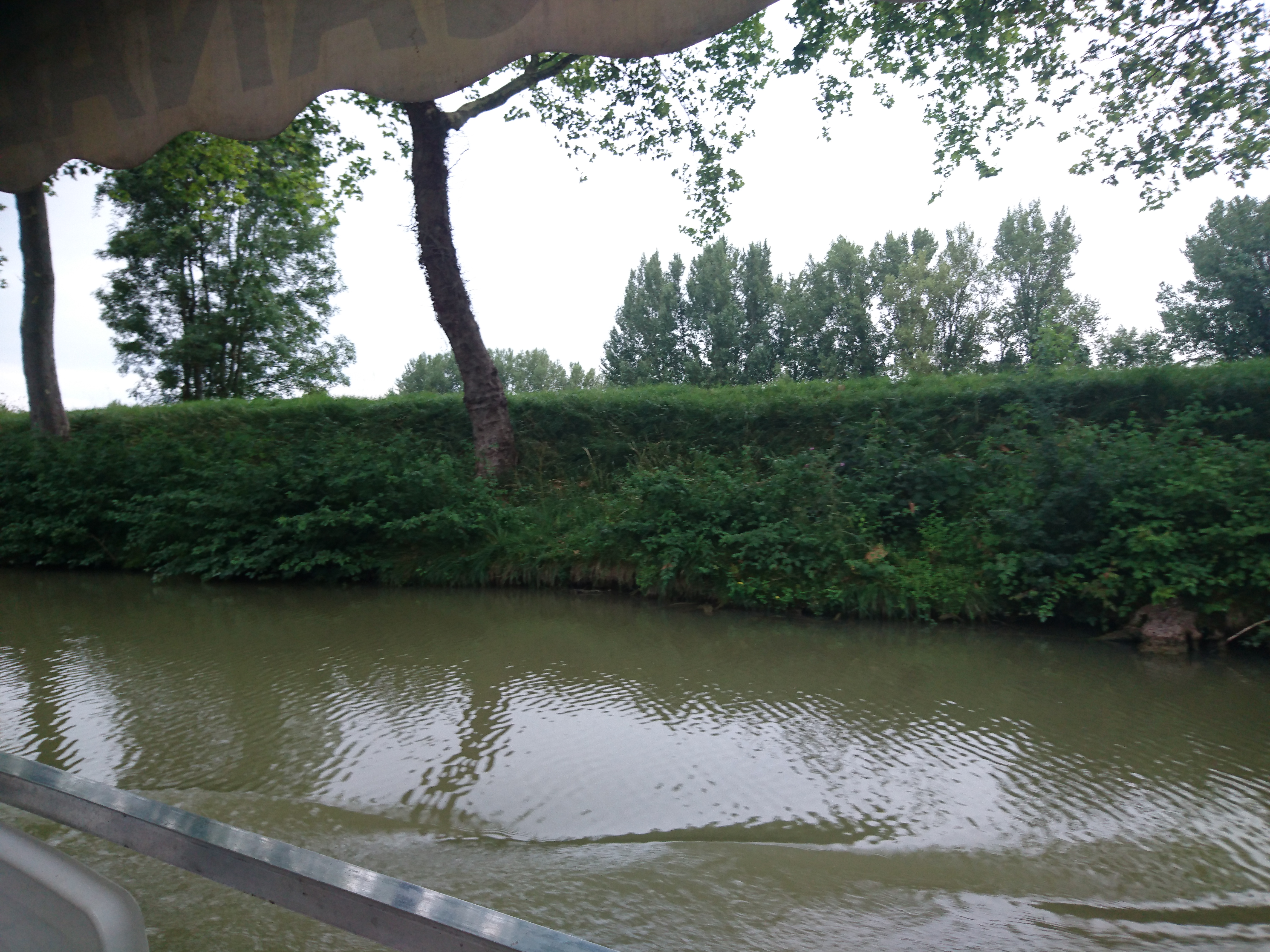 Photo n° 17 de l'avis de Christofer.E fait le 20/07/2017 à 20:49