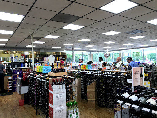 Liquor Store «Crown Wine & Spirits», reviews and photos, 3363 Sheridan St, Hollywood, FL 33020, USA