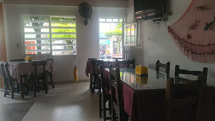 Restaurante y Sevicheria Delicias De La Costa Cari - a 11-111,, Cra. 10 #111, Zarzal, Valle del Cauca, Colombia