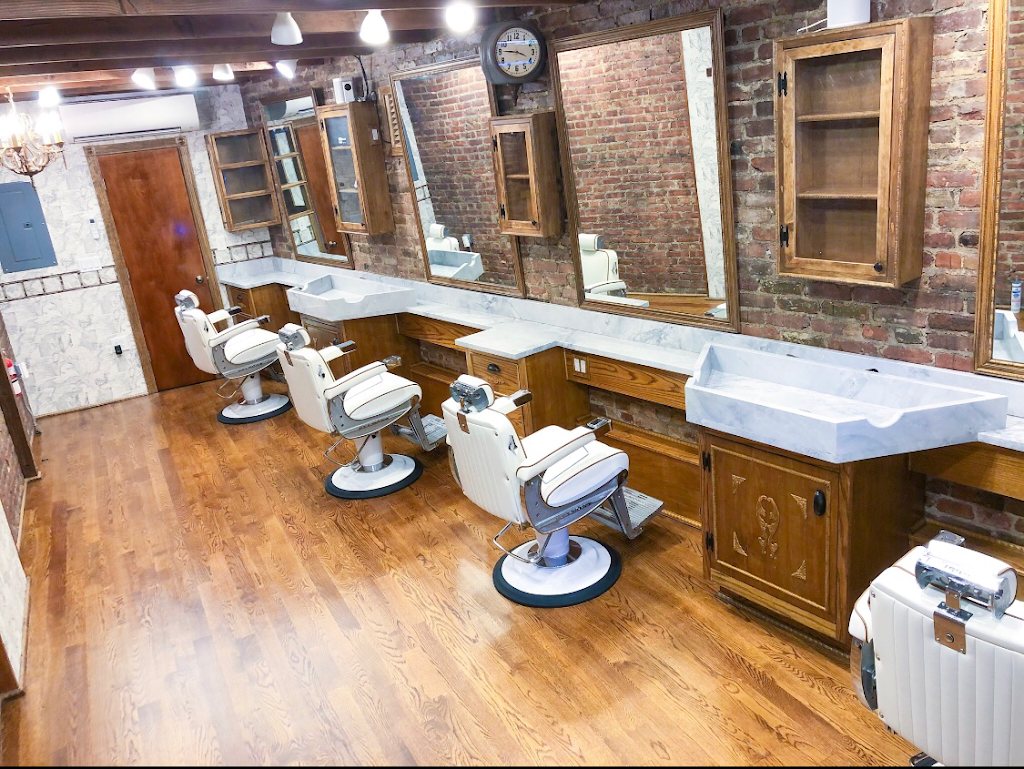 Balkan Barber 07302