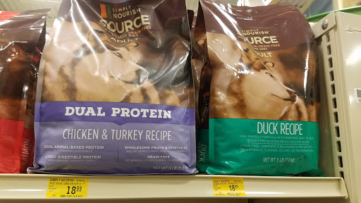 Pet Supply Store «PetSmart», reviews and photos, 1203 N Landing Way, Renton, WA 98057, USA