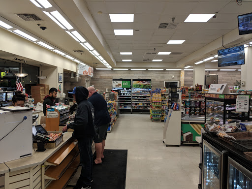 Convenience Store «7-Eleven», reviews and photos, 152 Pine Ave, Long Beach, CA 90802, USA