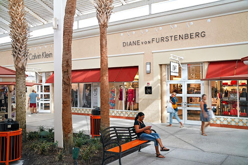Shopping Mall «Orlando Vineland Premium Outlets», reviews and photos, 8200 Vineland Ave, Orlando, FL 32821, USA