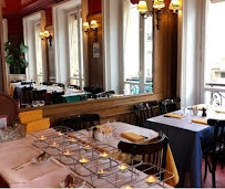 Atmosphère du Restaurant Le Relais de l'Entrecôte à Paris - n°14