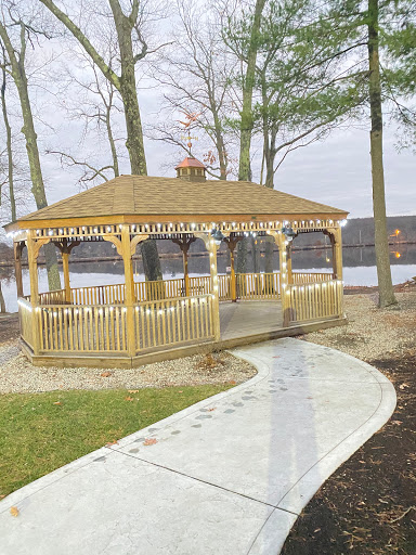 Memorial Park «Governor John Notte Memorial Park», reviews and photos, 1801 Douglas Ave, North Providence, RI 02904, USA