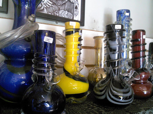 Tobacco Shop «Mary Janes Place Smoke Shop», reviews and photos, 1807 N Main St, Los Angeles, CA 90031, USA