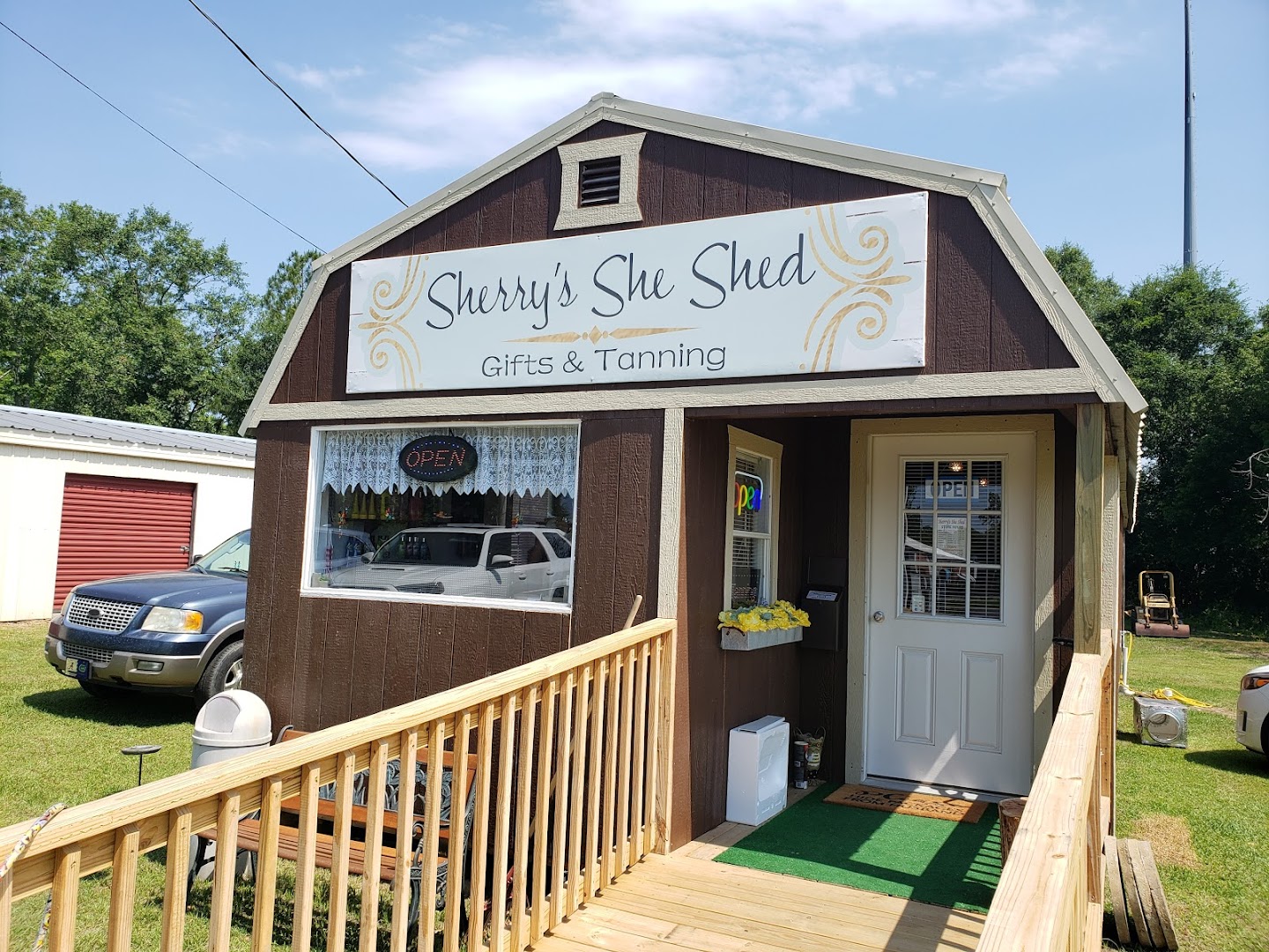 Sherry's She Shed (Gifts & Tanning)