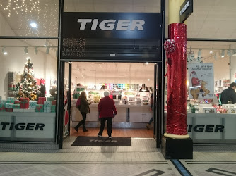 Flying Tiger GPO Arcade