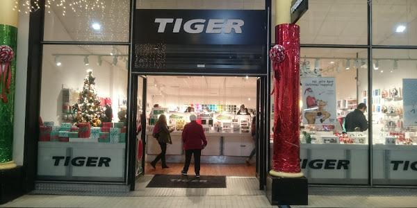 Flying Tiger GPO Arcade